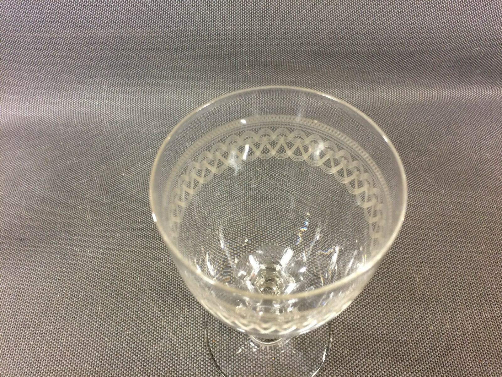Lot of 4 old vintage engraved water or wine glasses