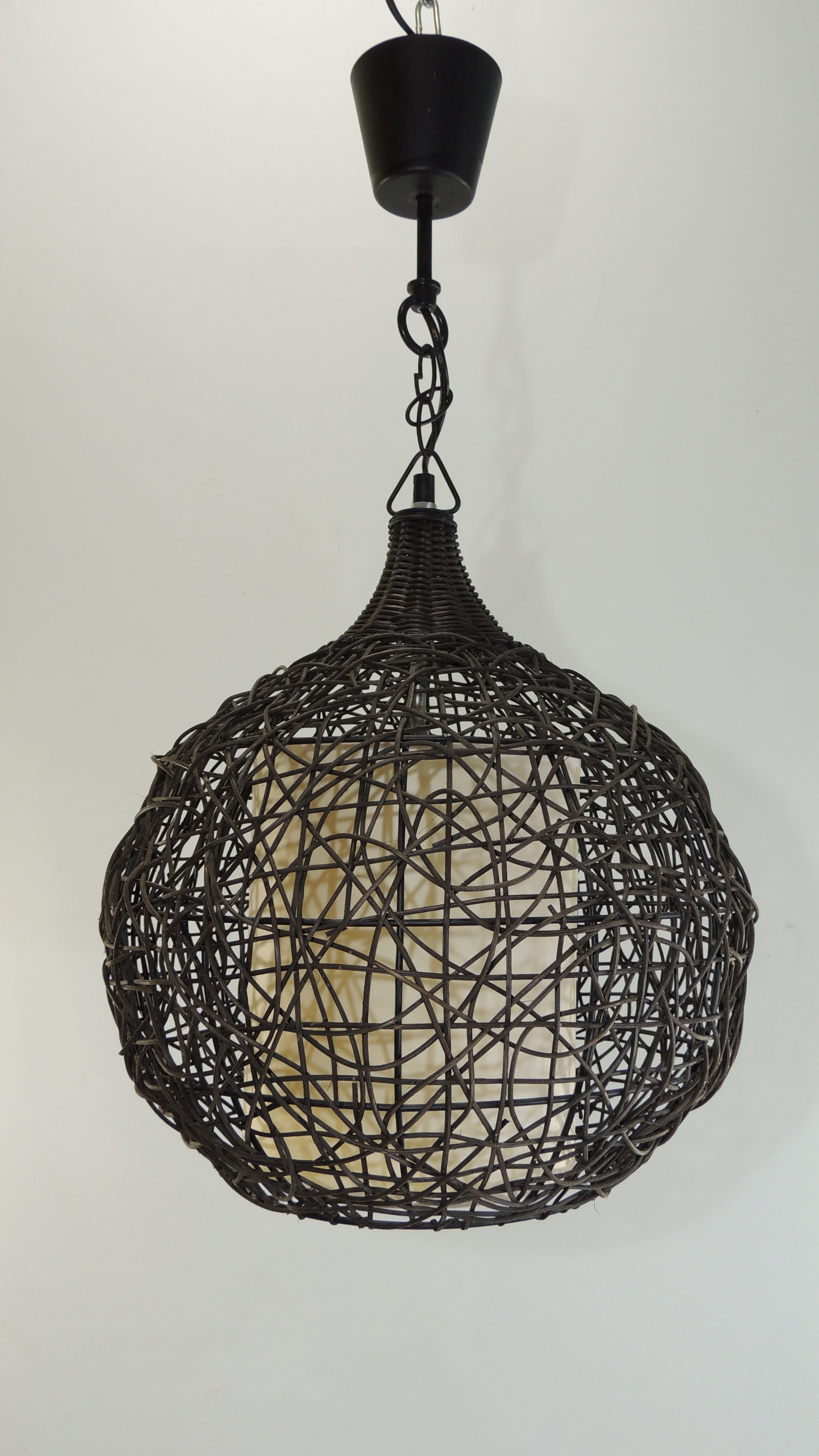 Brown rattan pendant lamp