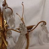 Applique ancienne en métal doré avec pampilles en cristal taillé