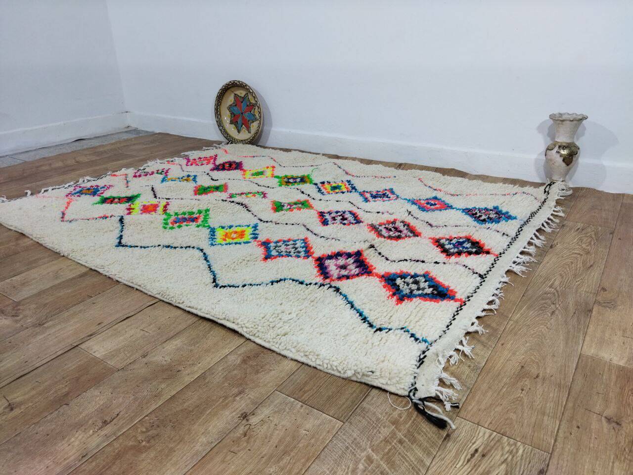 Handcrafted Moroccan Berber Rug 197 X 153 CM