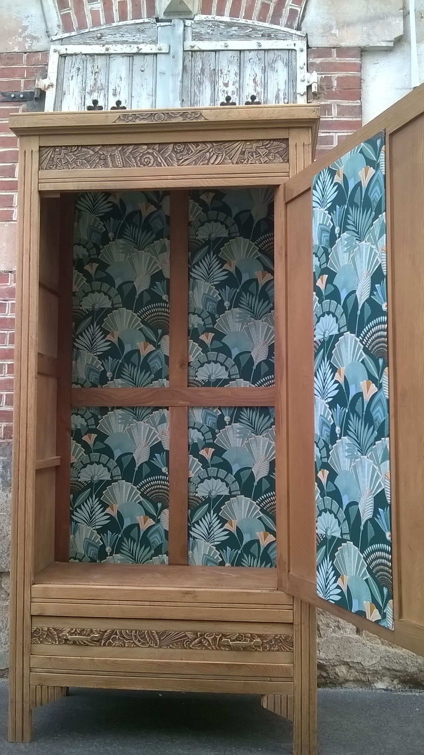 Raw Parisian wardrobe year 30