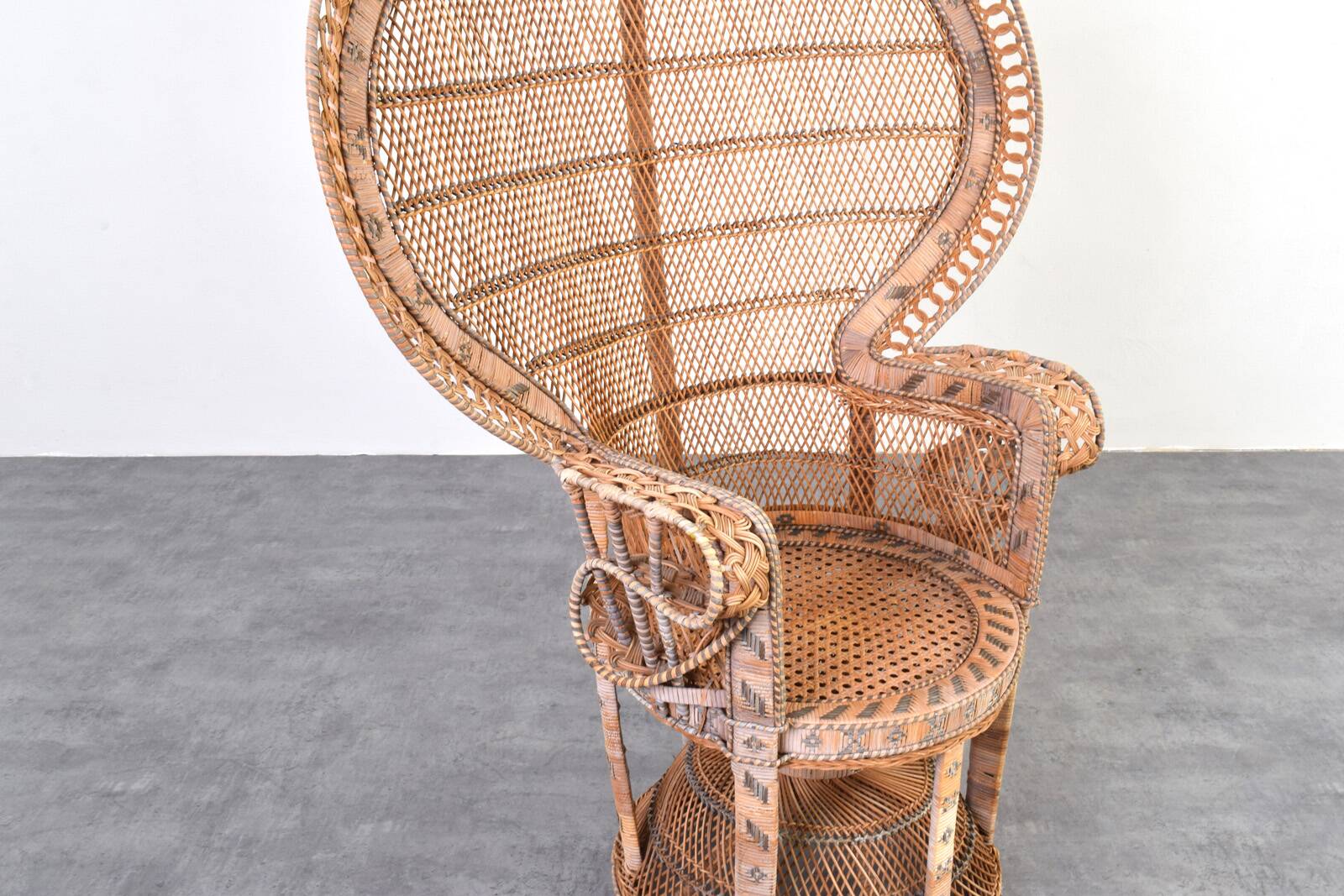 Mid-Century Wicker Peacock Emmanuelle Chair from Kok Maison, 1970s