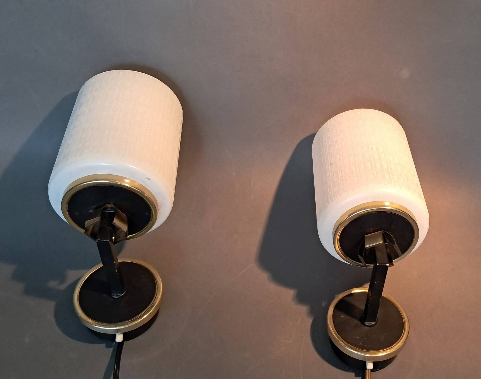 Pair of wall lights in gilded brass, black metal and opaline, 1960