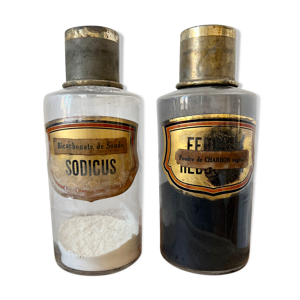 bouteilles de pharmacie