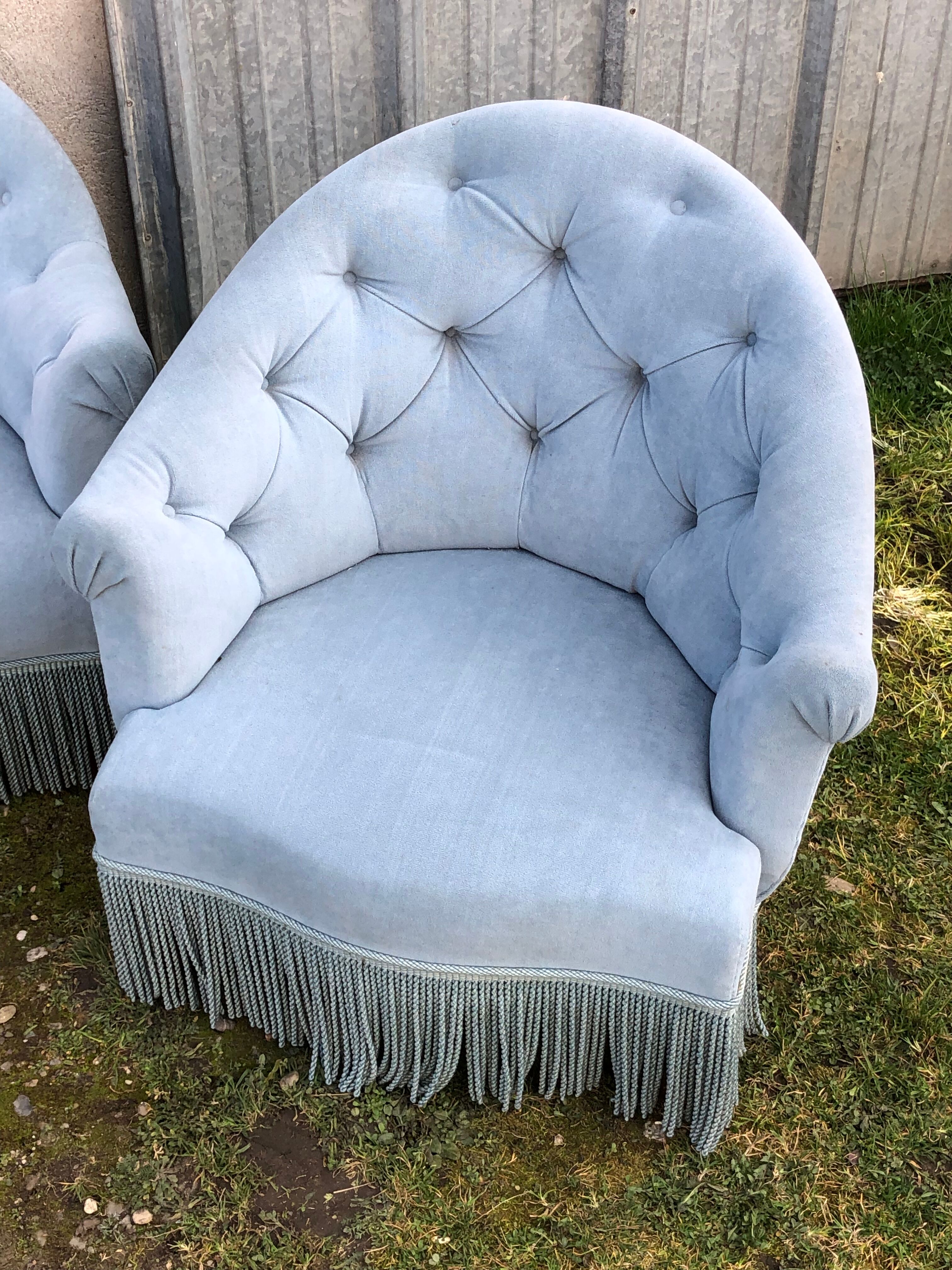Living room old sofa and 2 armchairs model honeycomb toad
