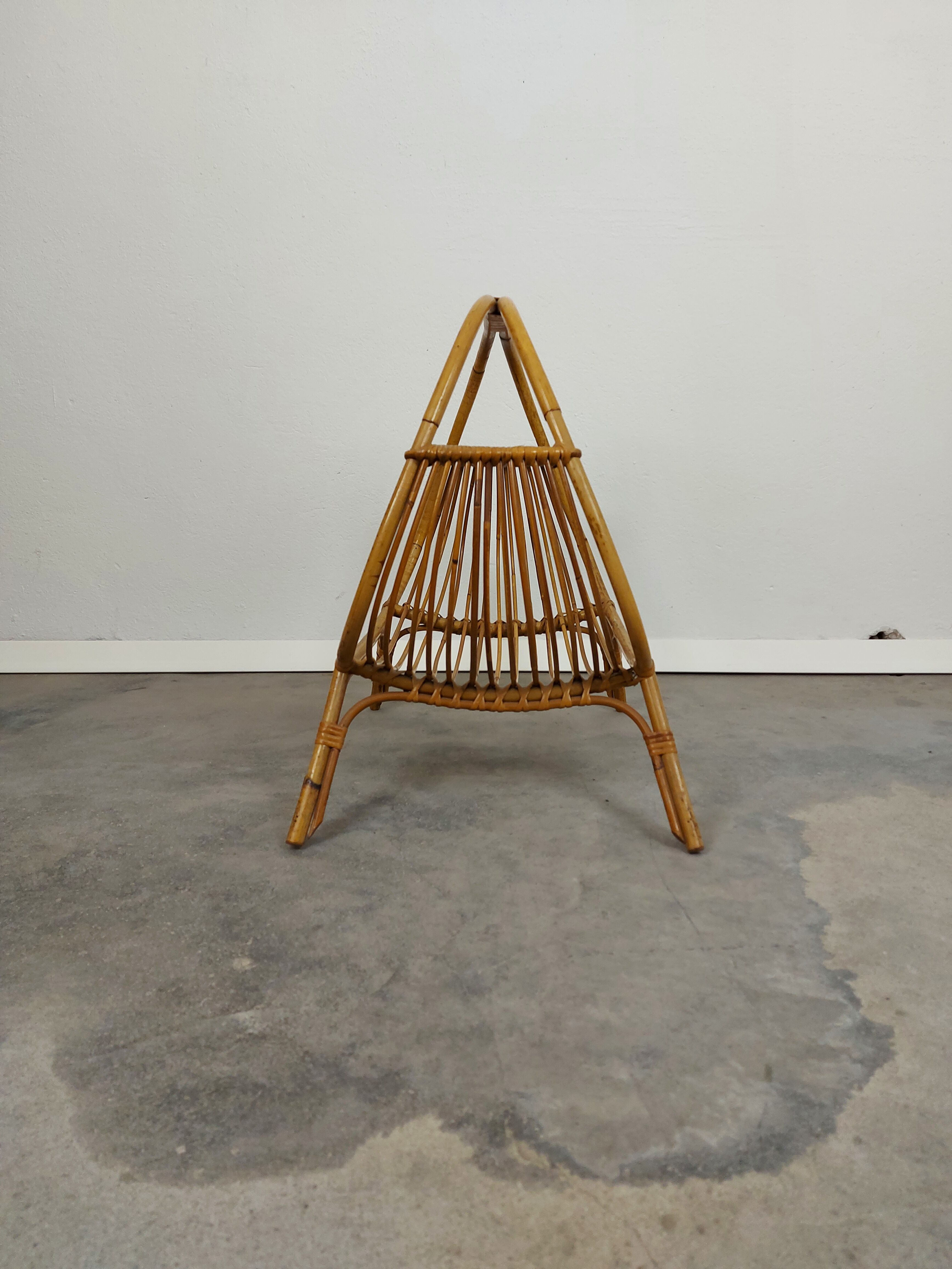 Bamboo magazine rack