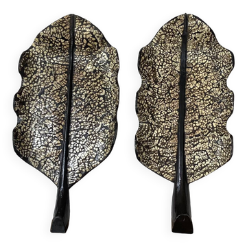 2 Balinese pocket trays