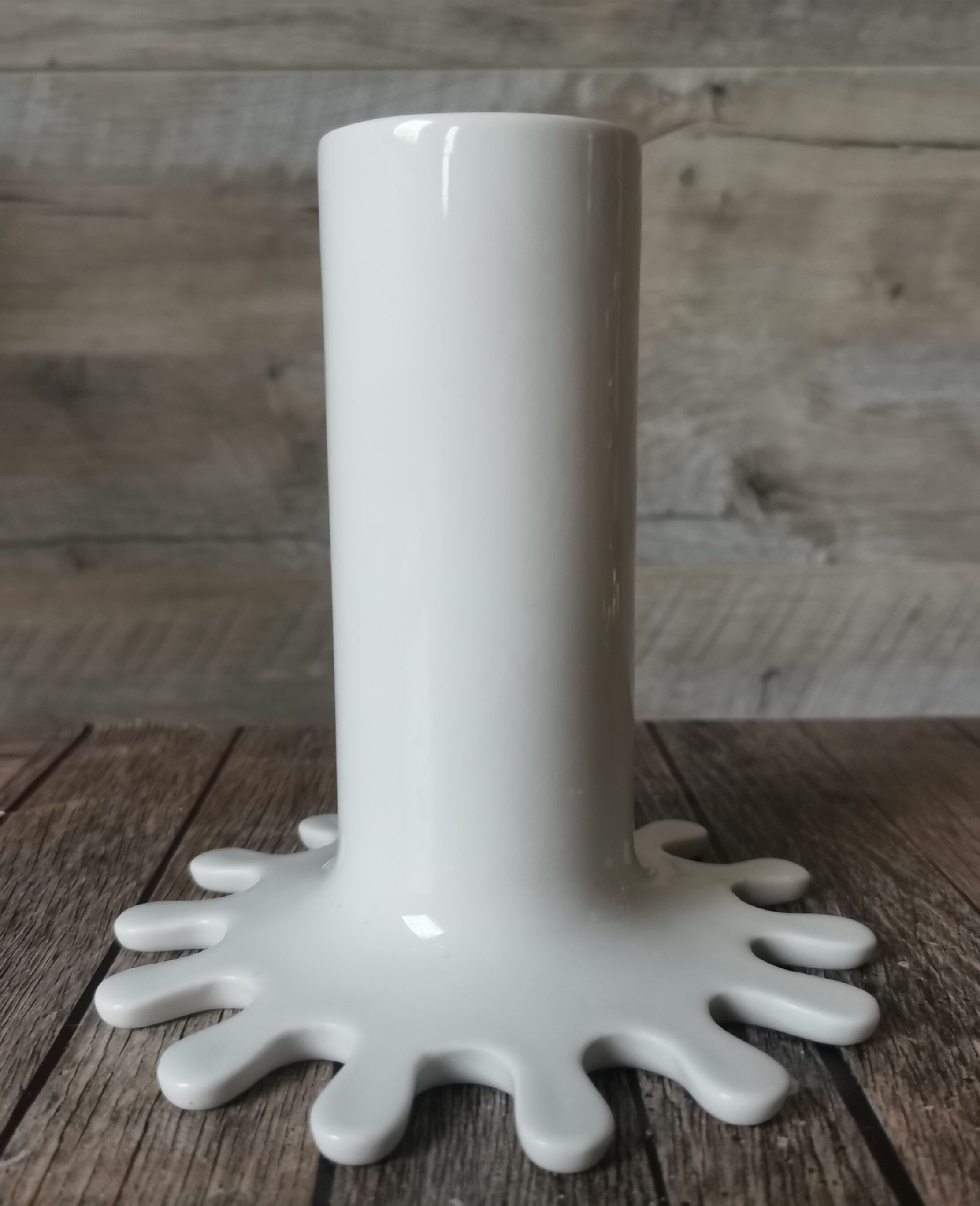 Design candle holder for sentou