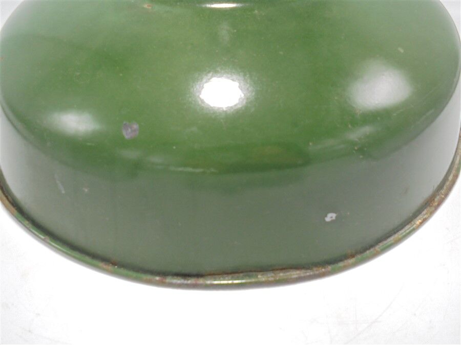 Enamelled sheet metal suspension