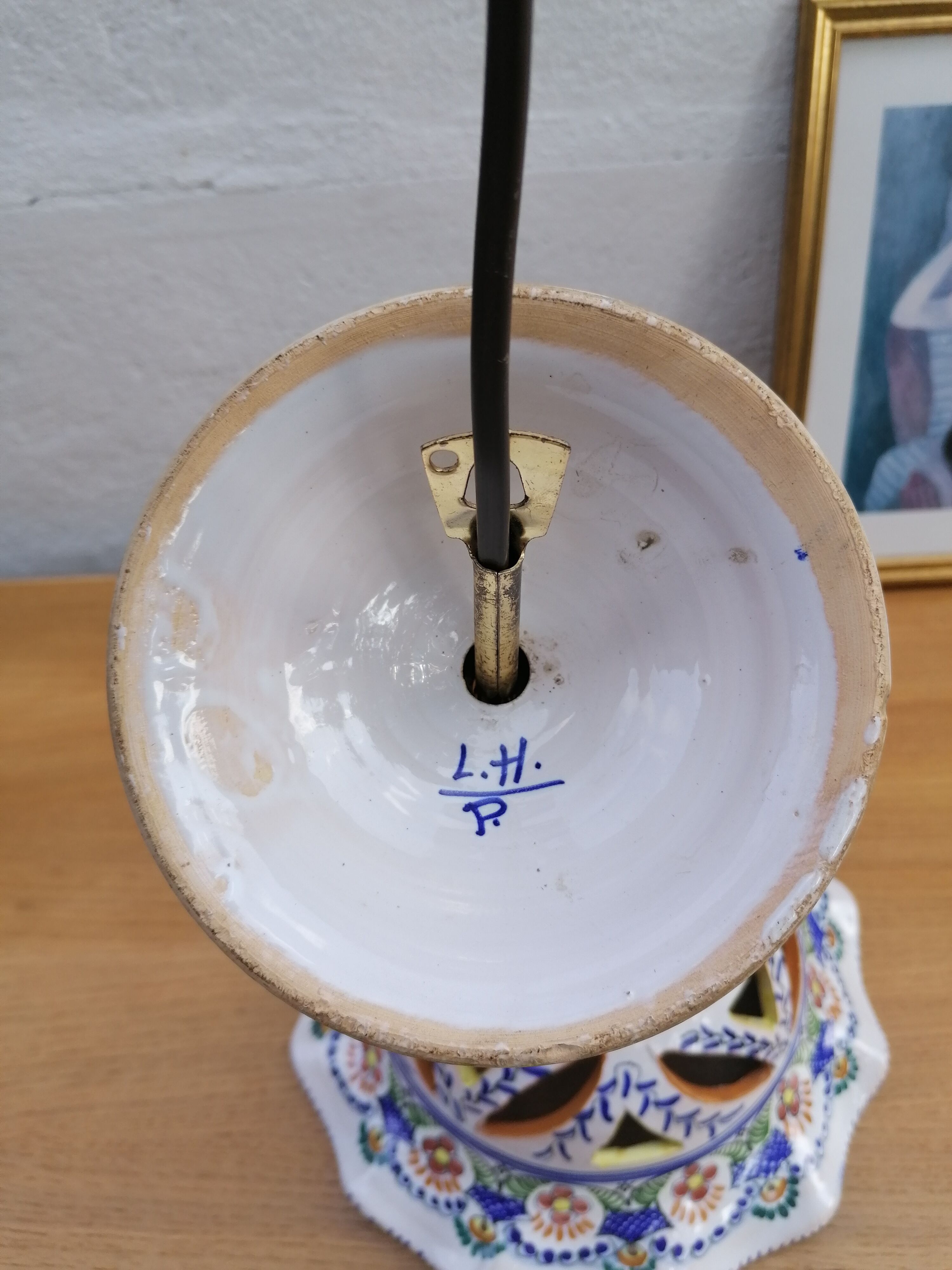 Vintage hand-painted earthenware suspension