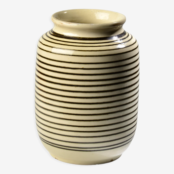 Ceramic vase