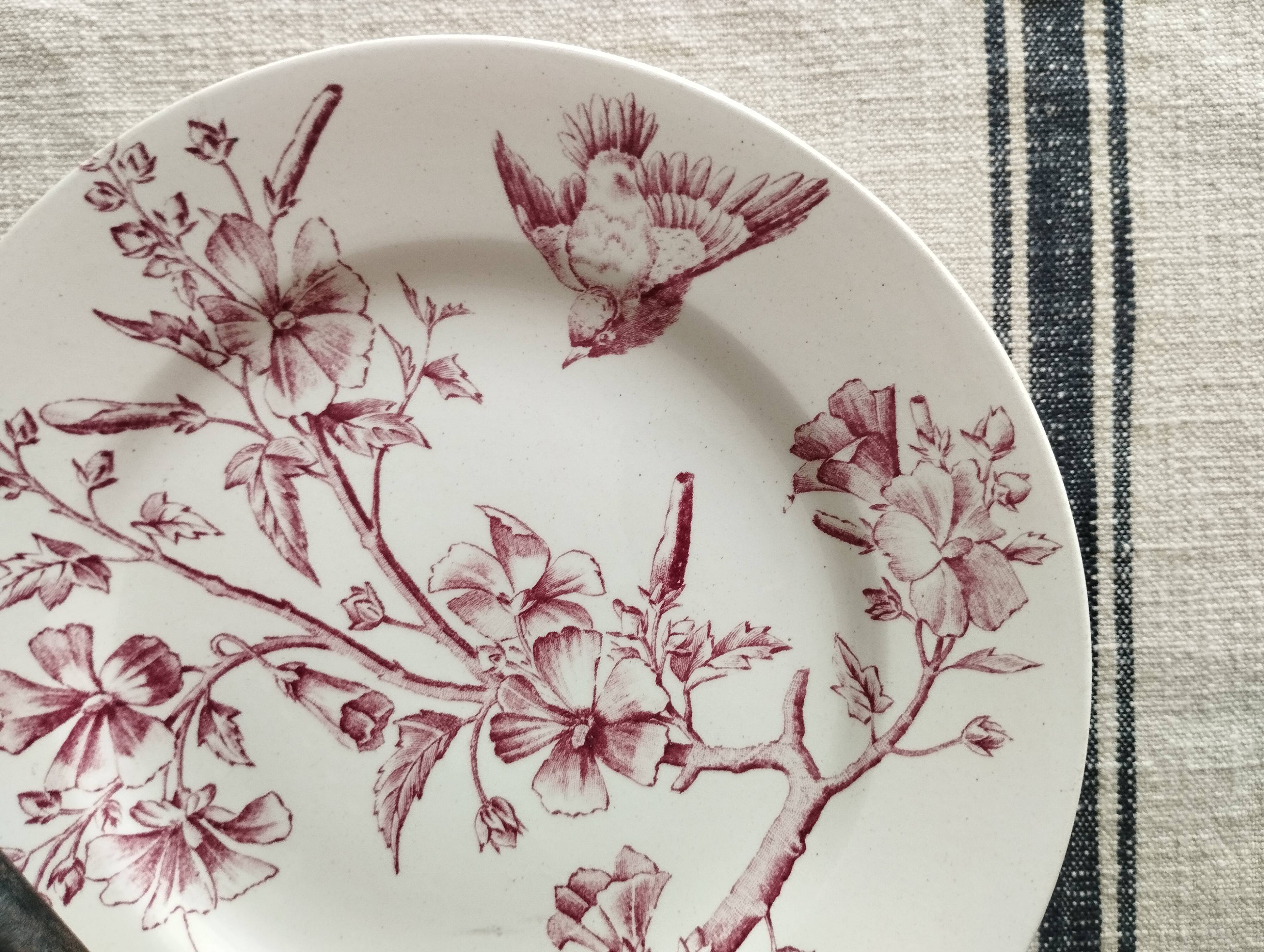 Iron earth plate Longchamp "Small Bird"