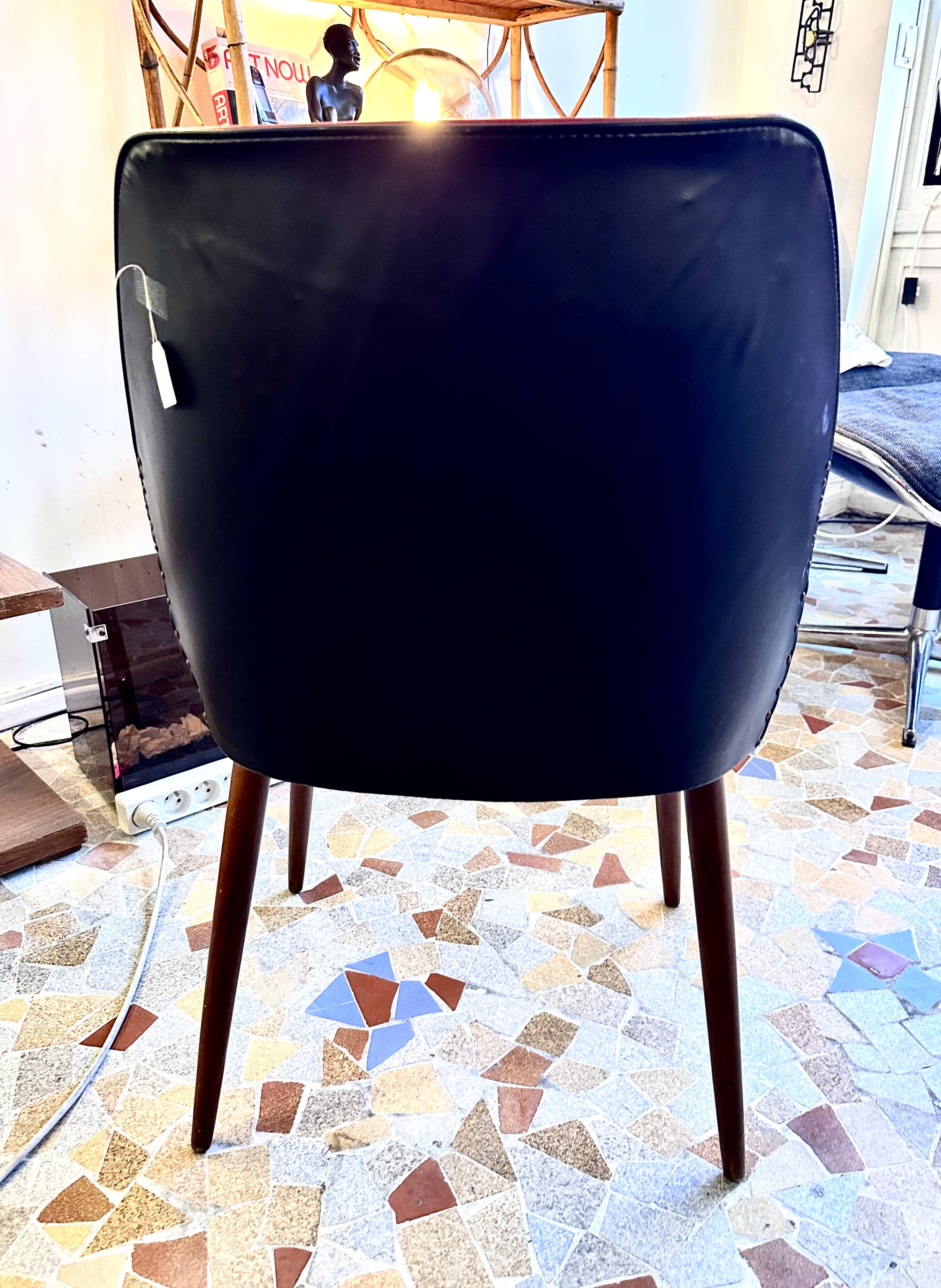 Chaise de bureau rouge