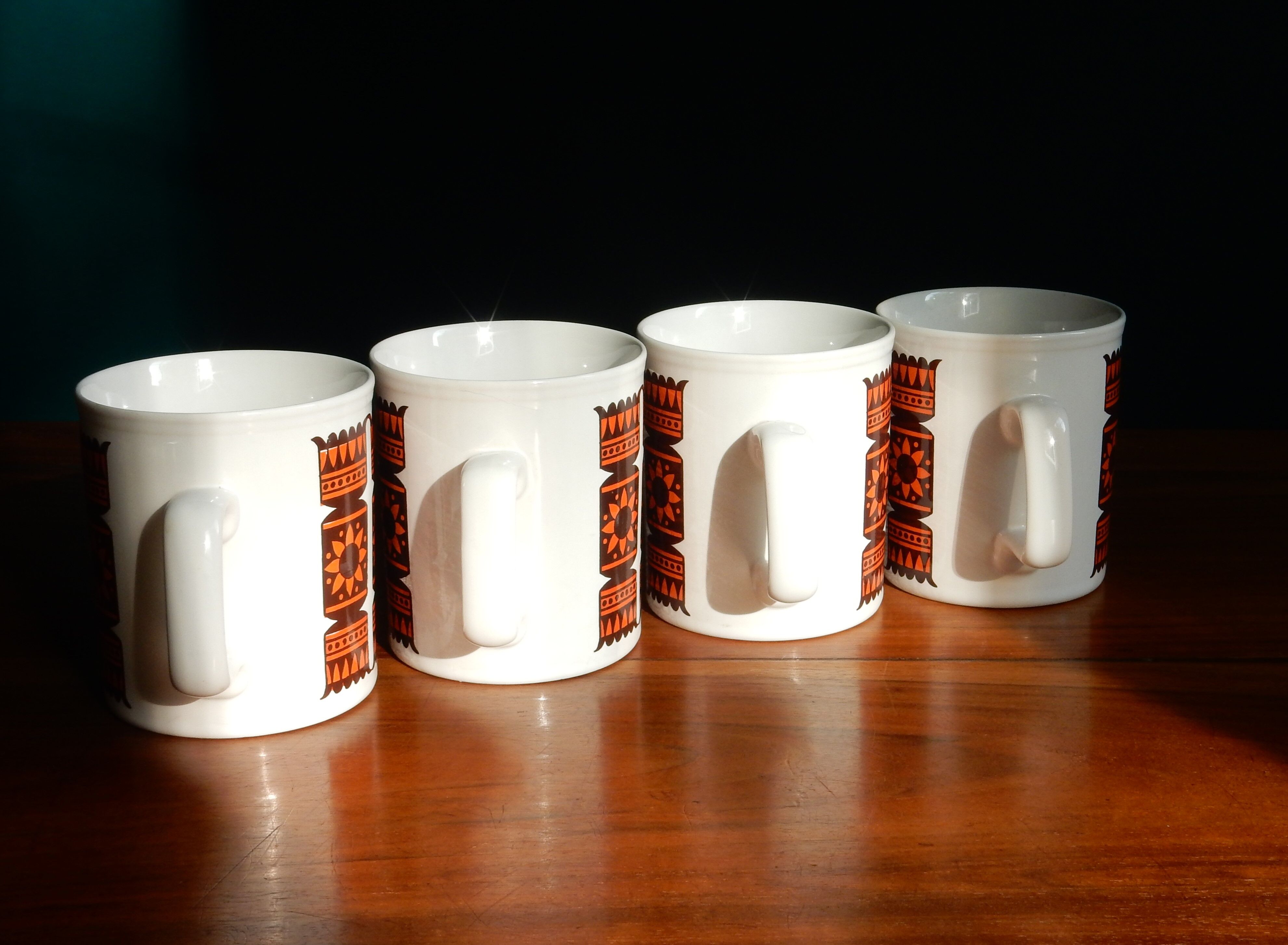 4 Staffordshire pottery ceramic mugs