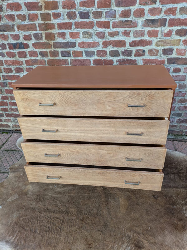 Commode