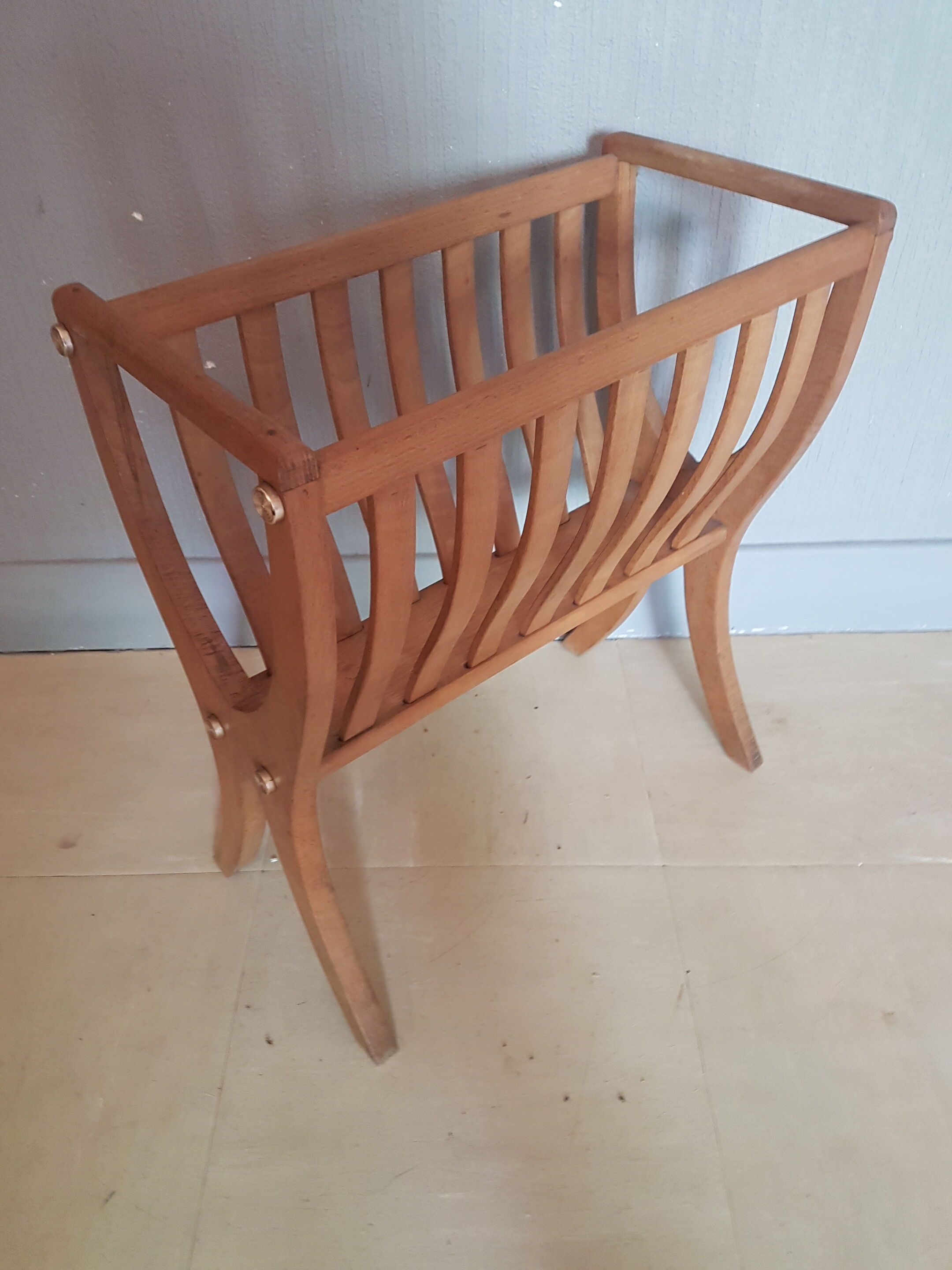 Vintge Scandinavian magazine door