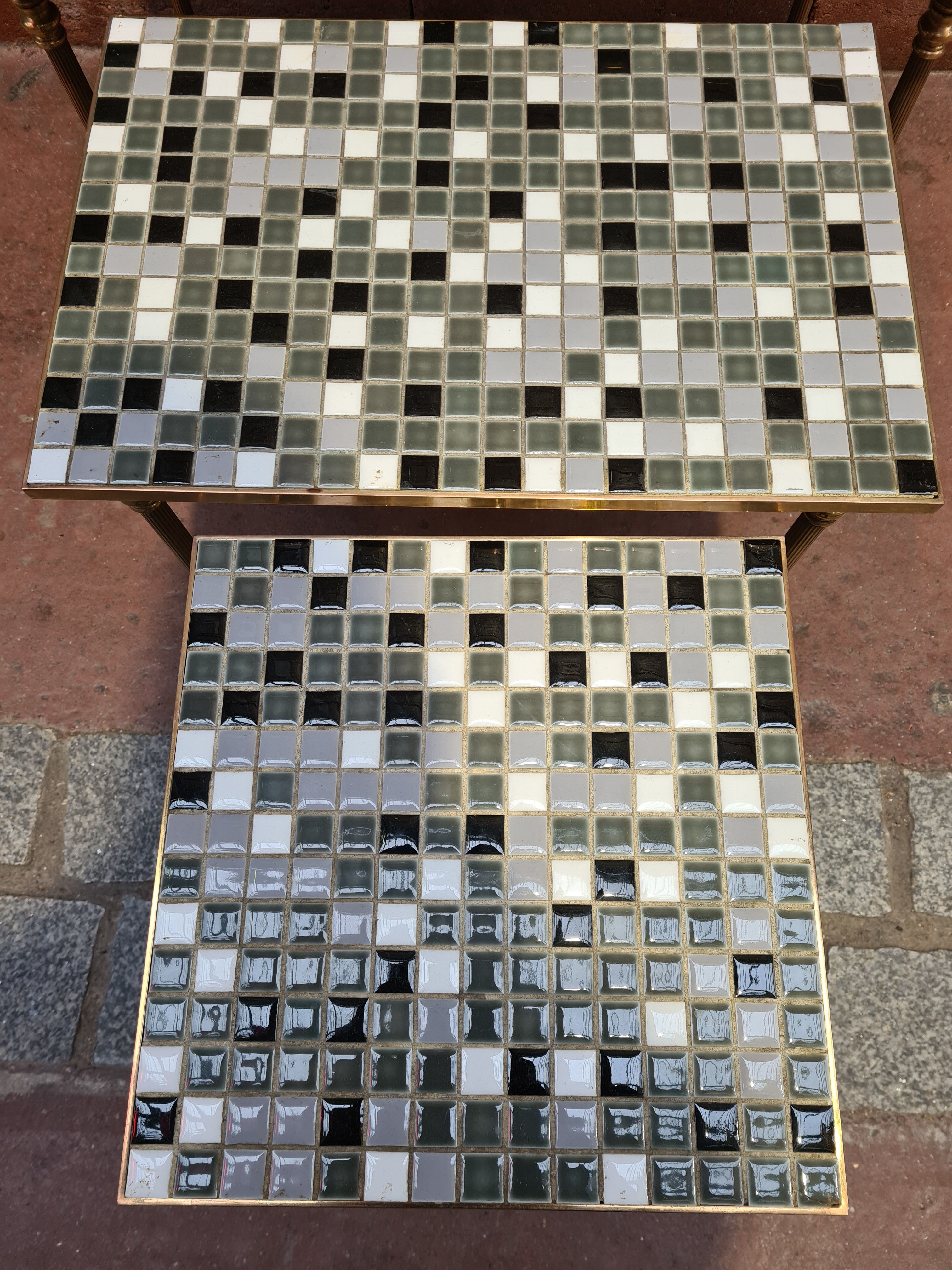 Vintage trundle coffee table