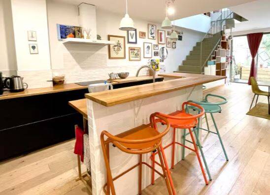 Set of 4 ADICO Metal Bar Stools