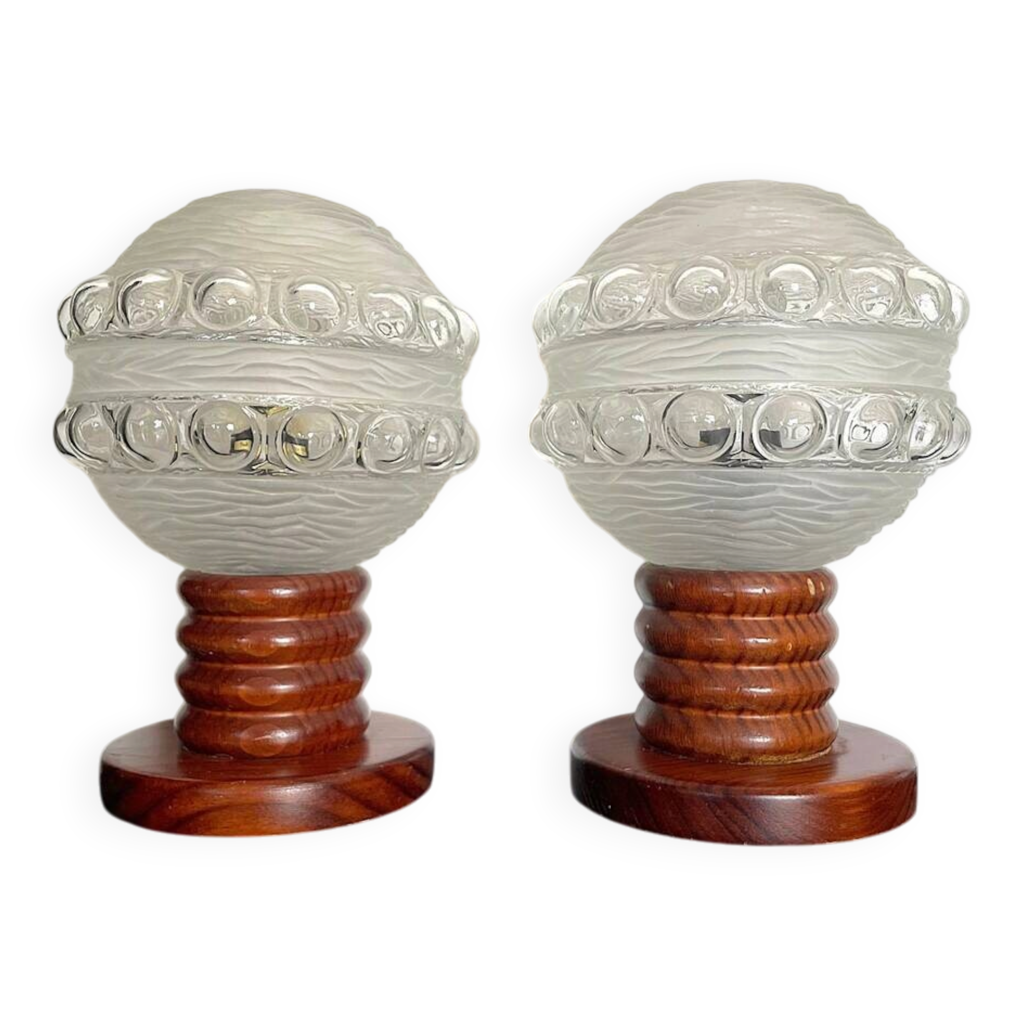 Paire de lampes de table en bois et en verre de style mid-century