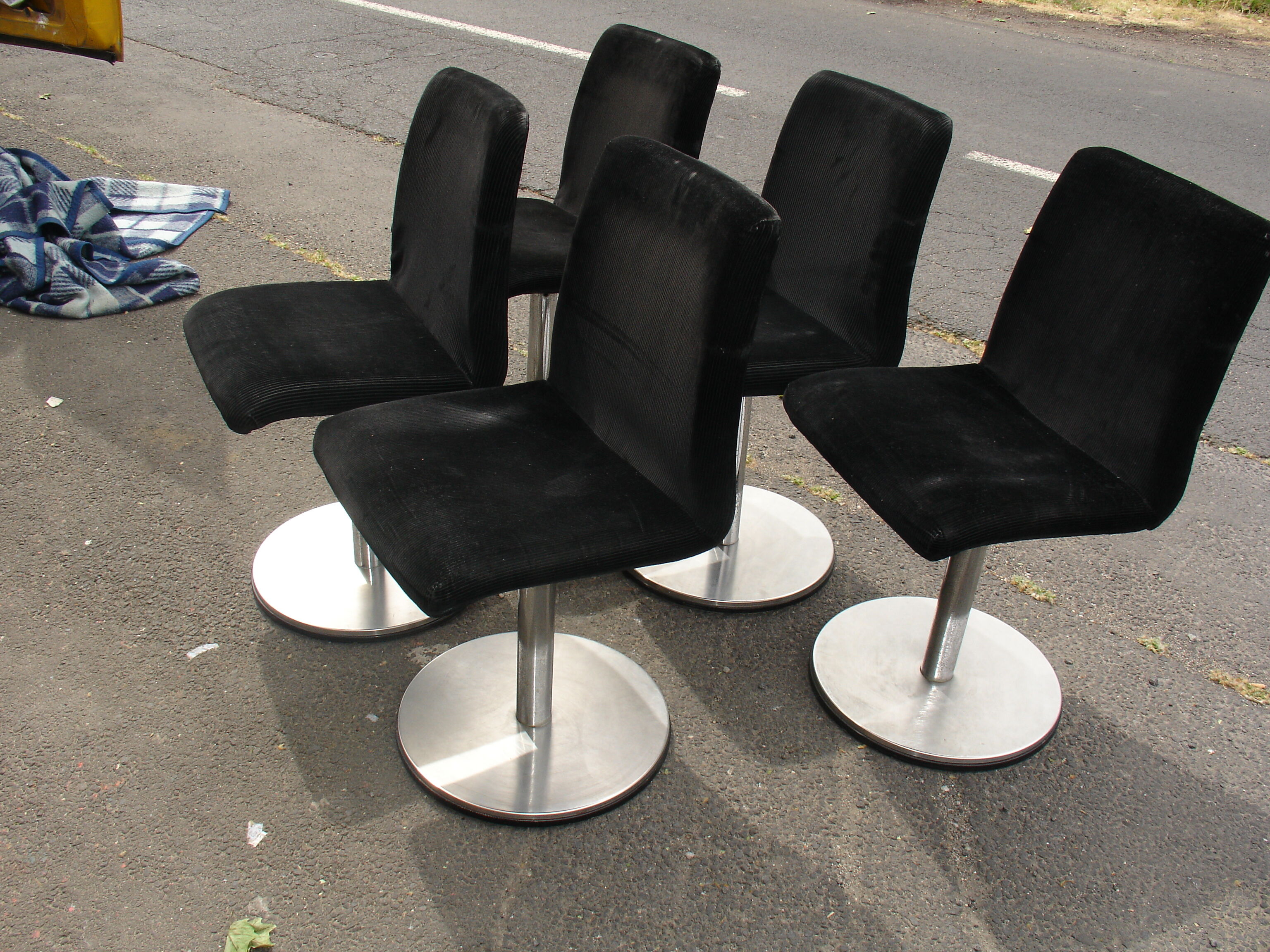 Série de 5 chaises pivotantes vers 1970