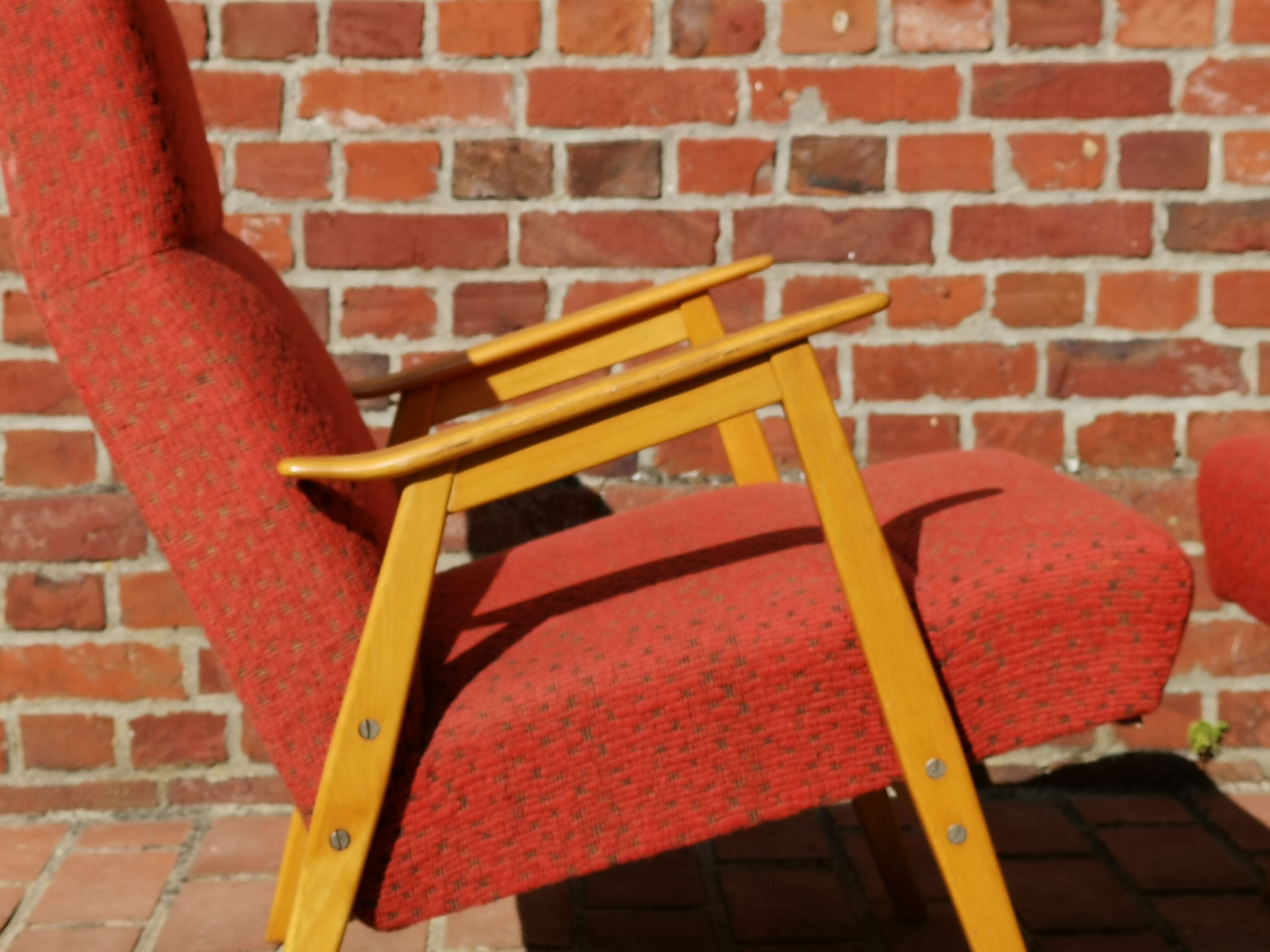 Paire de fauteuils rouge Interier Praha