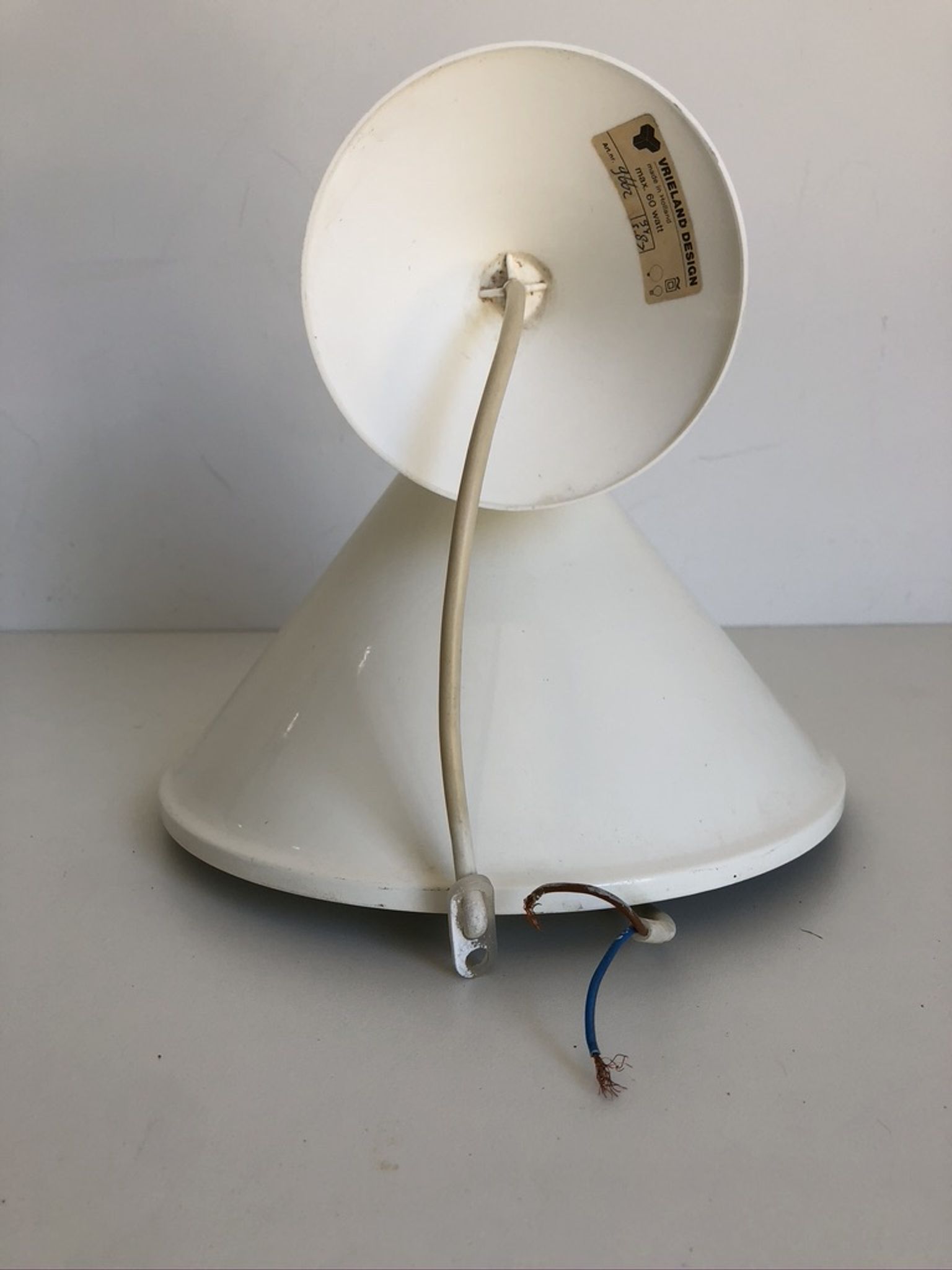 White metal suspension by Vrieland Design Made in Holland