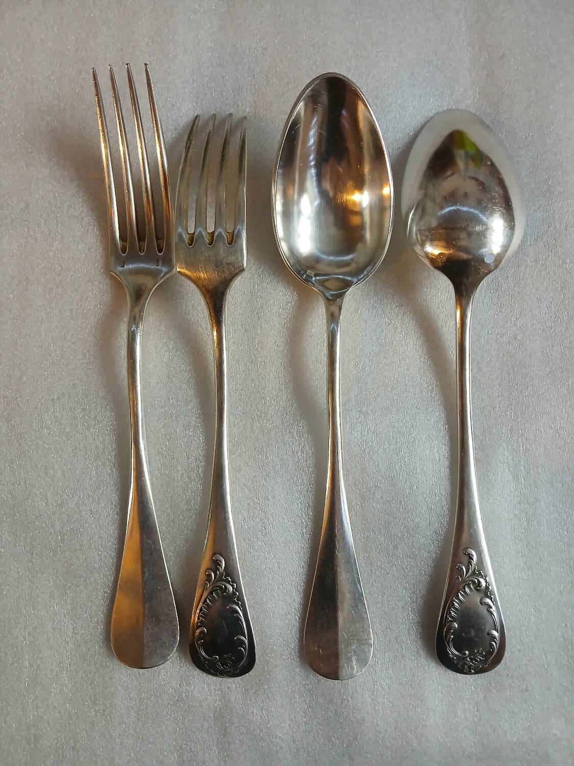 24 antique silver-plated cutlery sets
