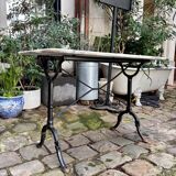 Grey marble bistro table with black cast iron ☐ 110 x 60 cm