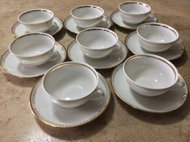 8 coffee, tea or chocolate cups & saucers Ferdinand Deshoulières