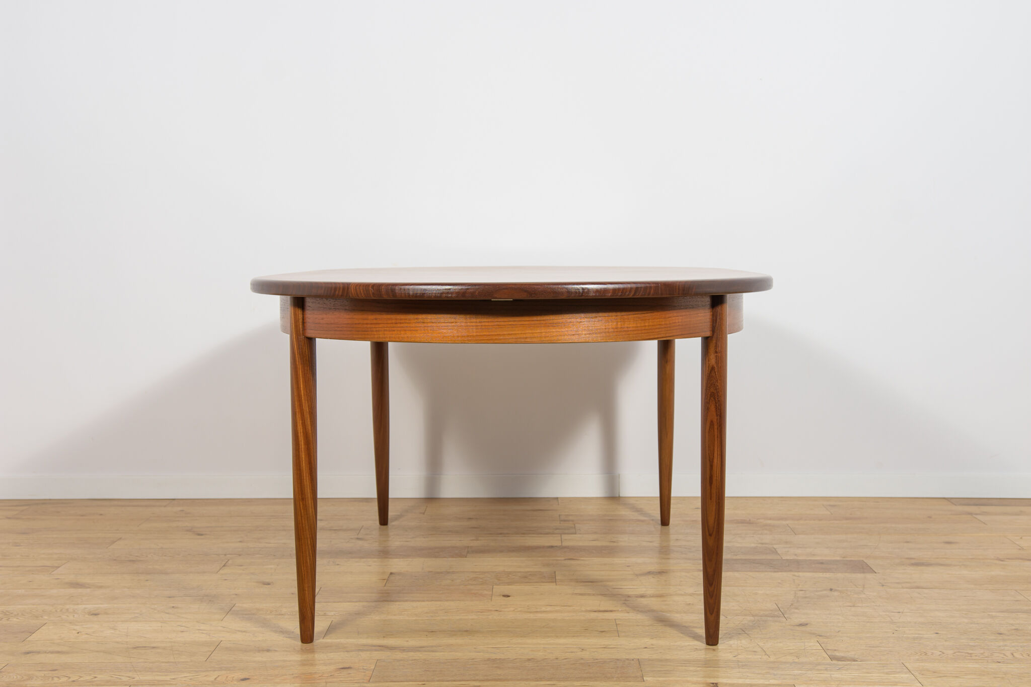 Mid-Century Oval Teak Extending Dining Table from G-Plan, United Kingdom, 1960s