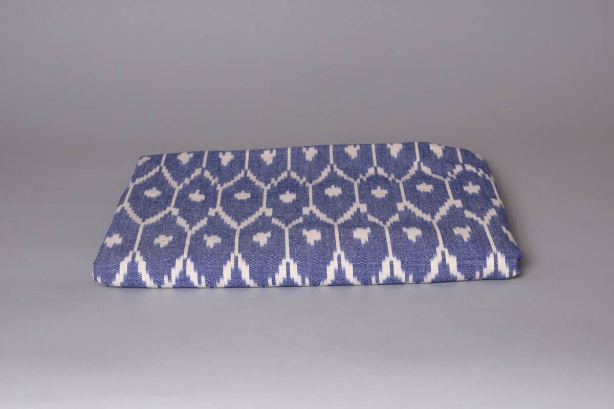Ikat Bleu Nappe Ou Couverture