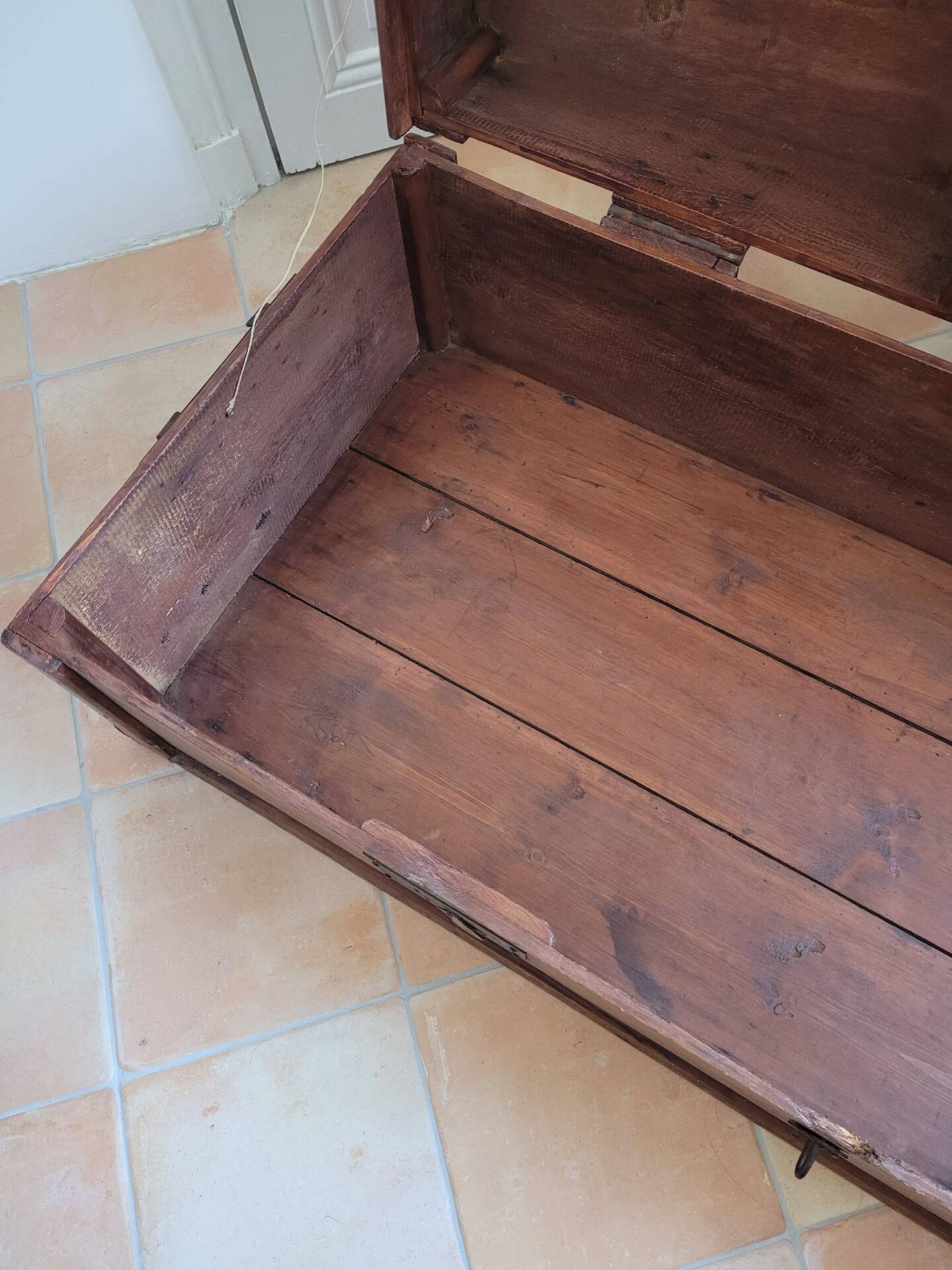 Grande malle en bois vintage