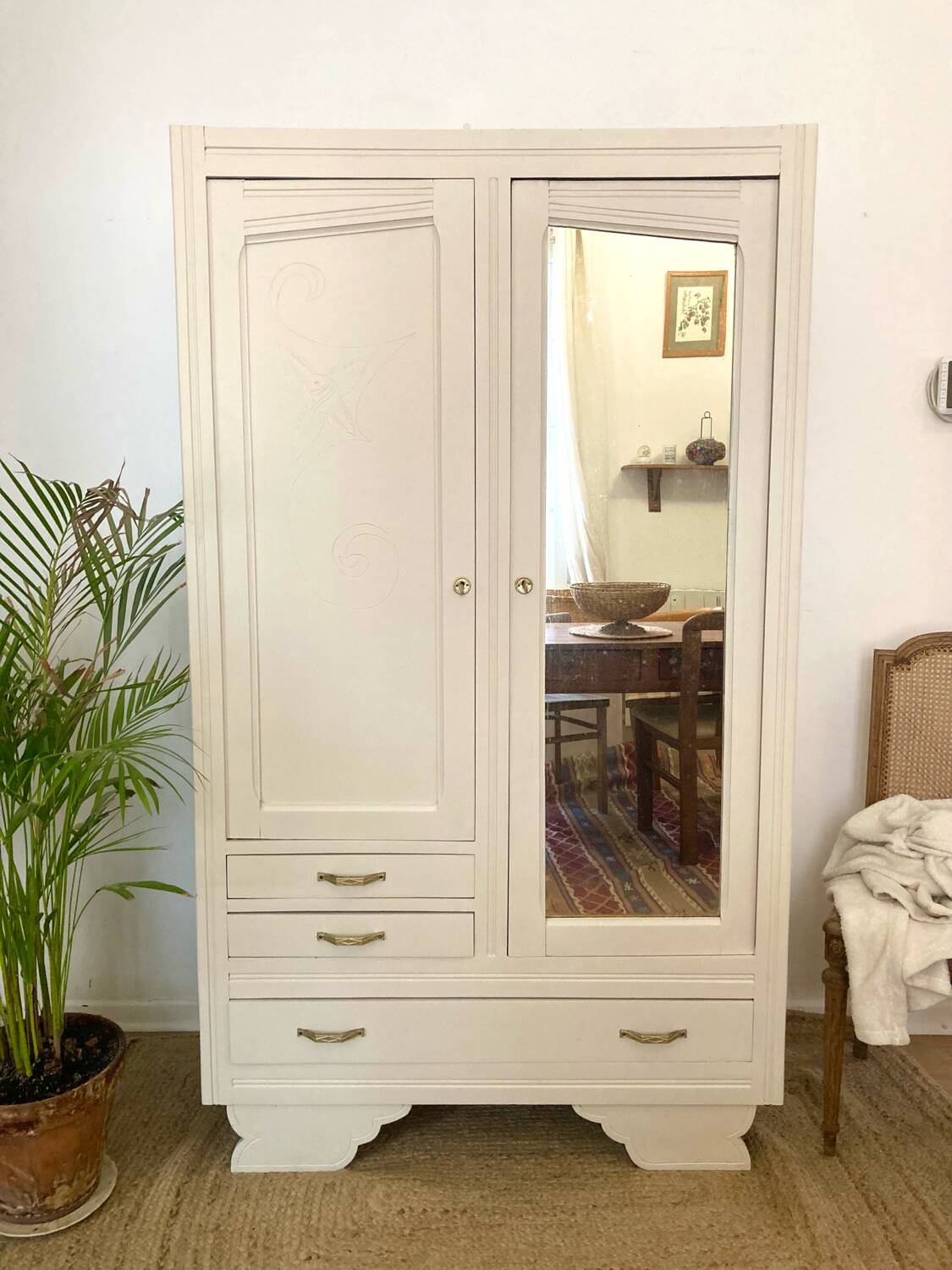 Wardrobe, Parisian wardrobe