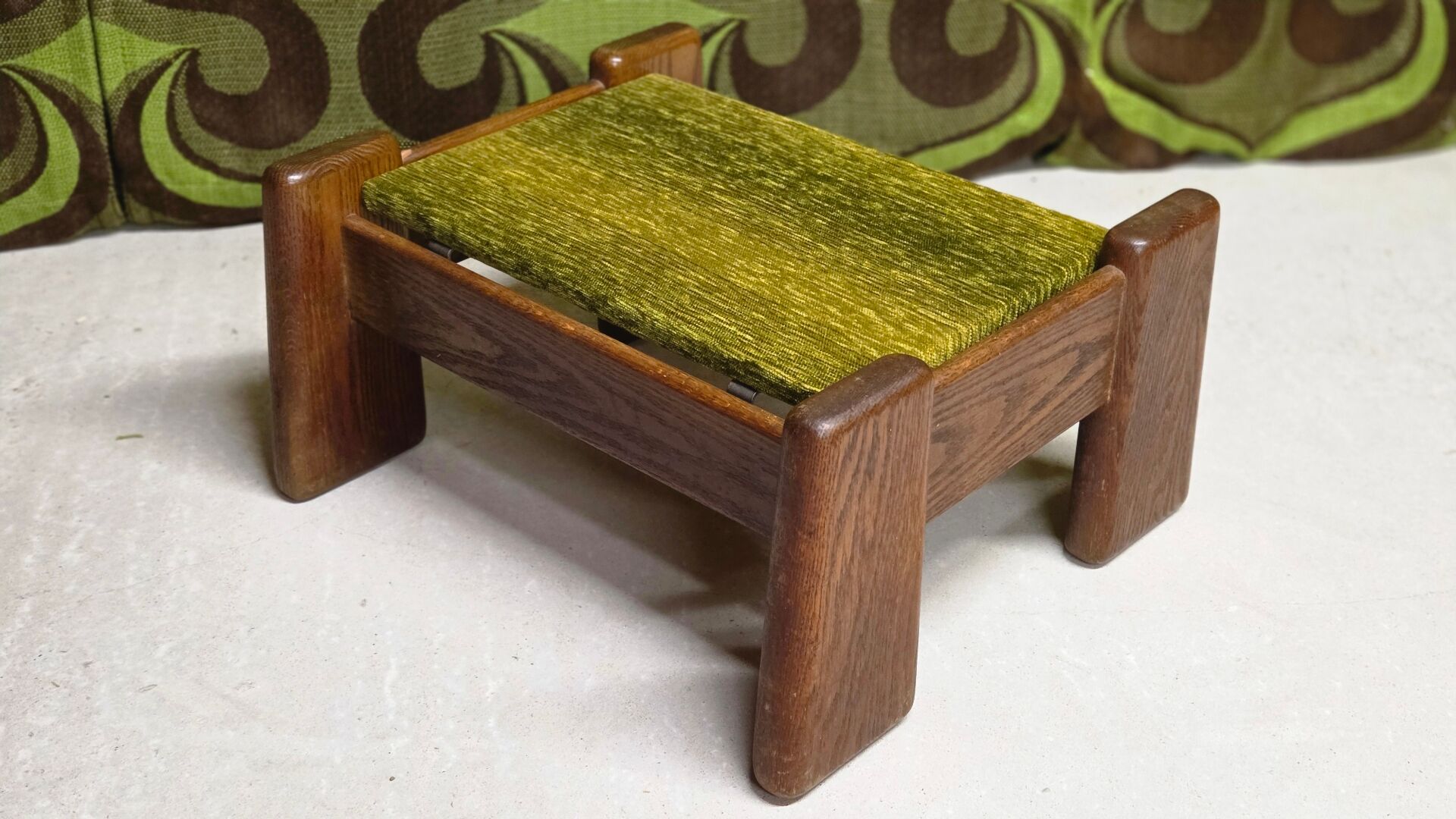 Brutalist oak footstool end table – 1970s