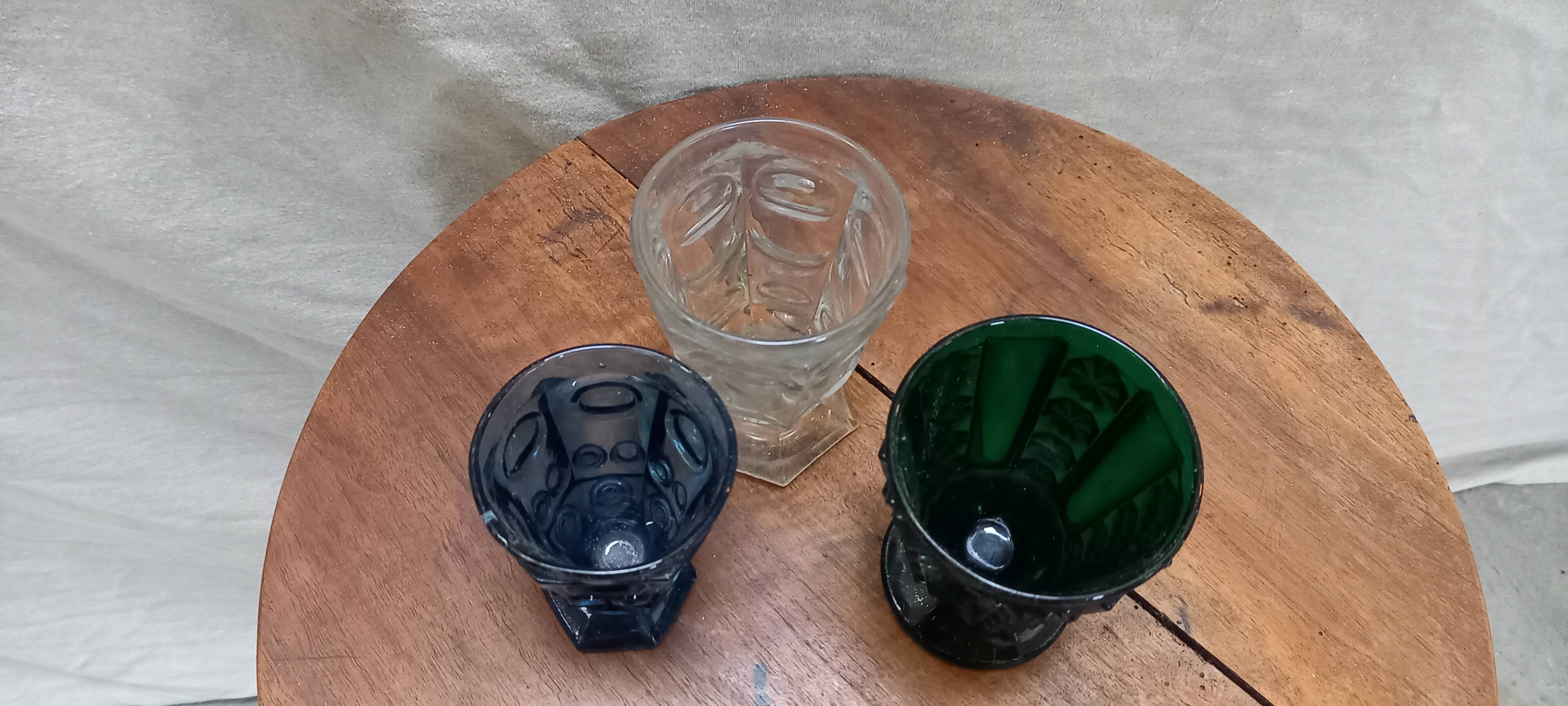 Charles x period violet glasses