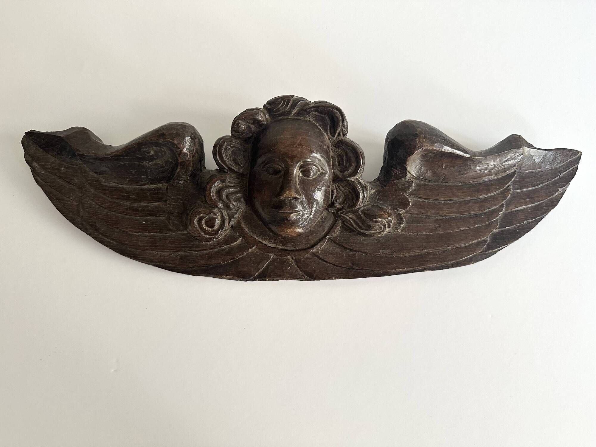 Ancient fronton cherub angel in carved wood 18th-19th century