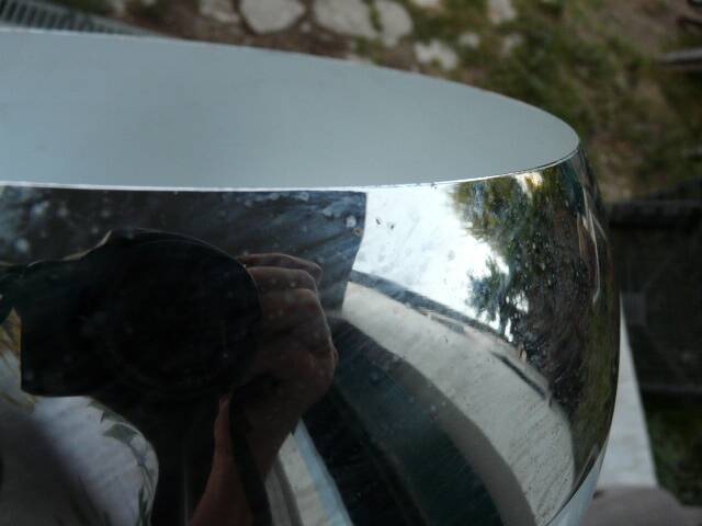suspension eye ball lacquered white and chrome diameter 26cm