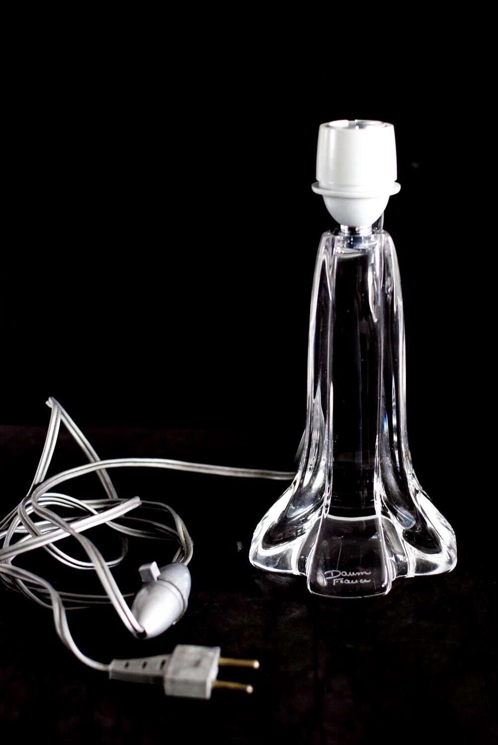 Pied de lampe en cristal signé Daum France
