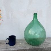 Grande dame Jeanne en verre vert