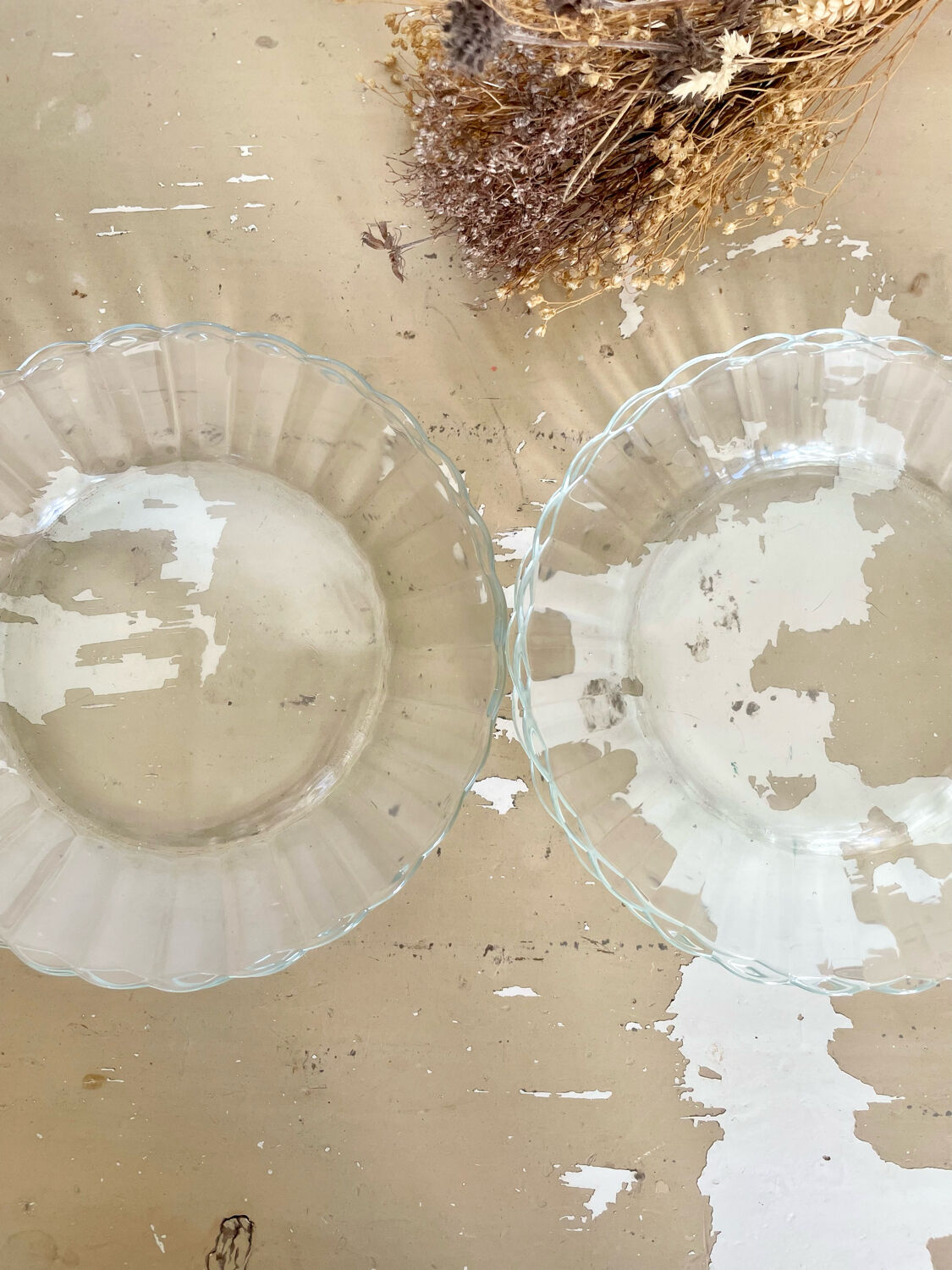 6 vintage dessert plates