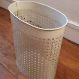 Vintage paper basket USA