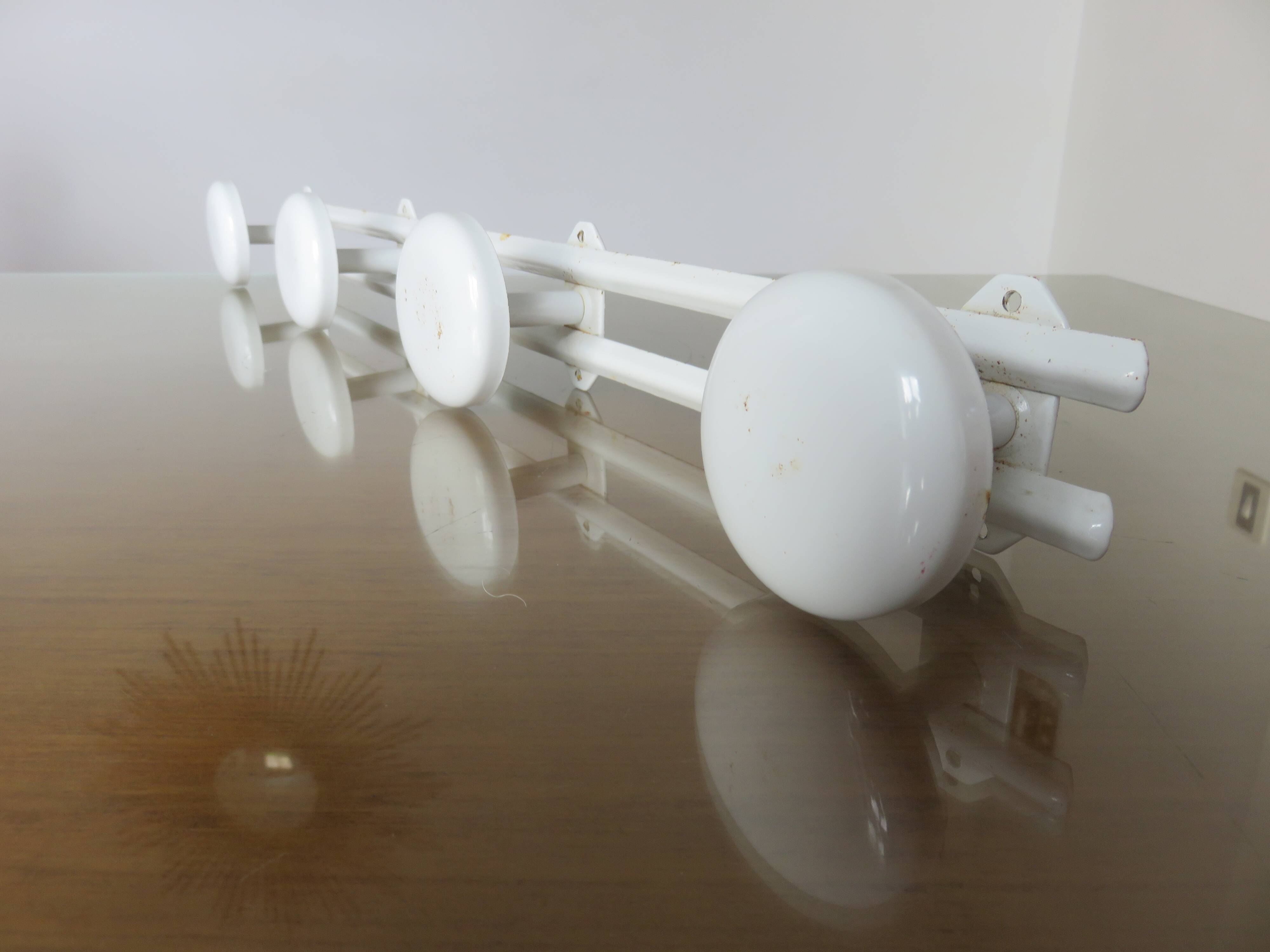 Wall coat rack with 4 hooks in white lacquered metal 1970
