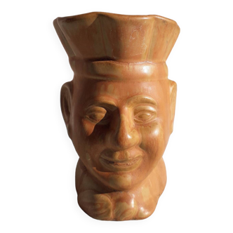 Anthropomorphic vase