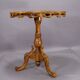 Table d'appoint marquetée Edelweiss Brienz Suisse 1900