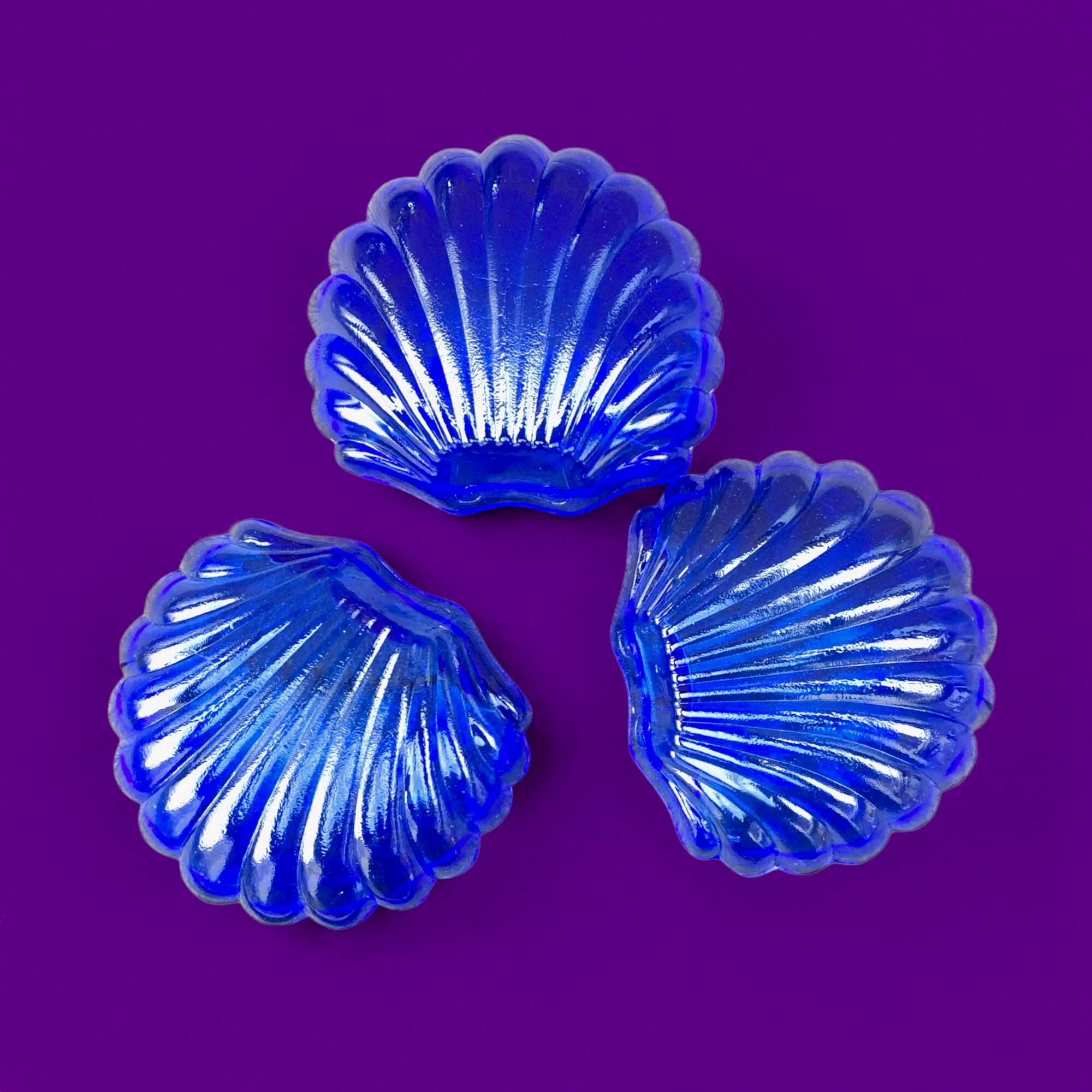 Set of 3 vintage shell butter dishes in stainless steel and cobalt blue glass