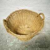 Woven wicker basket