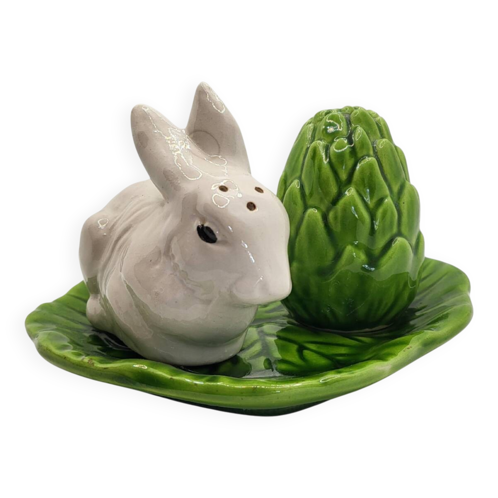 Salt & pepper shakers – Rabbit and cabbage leaf