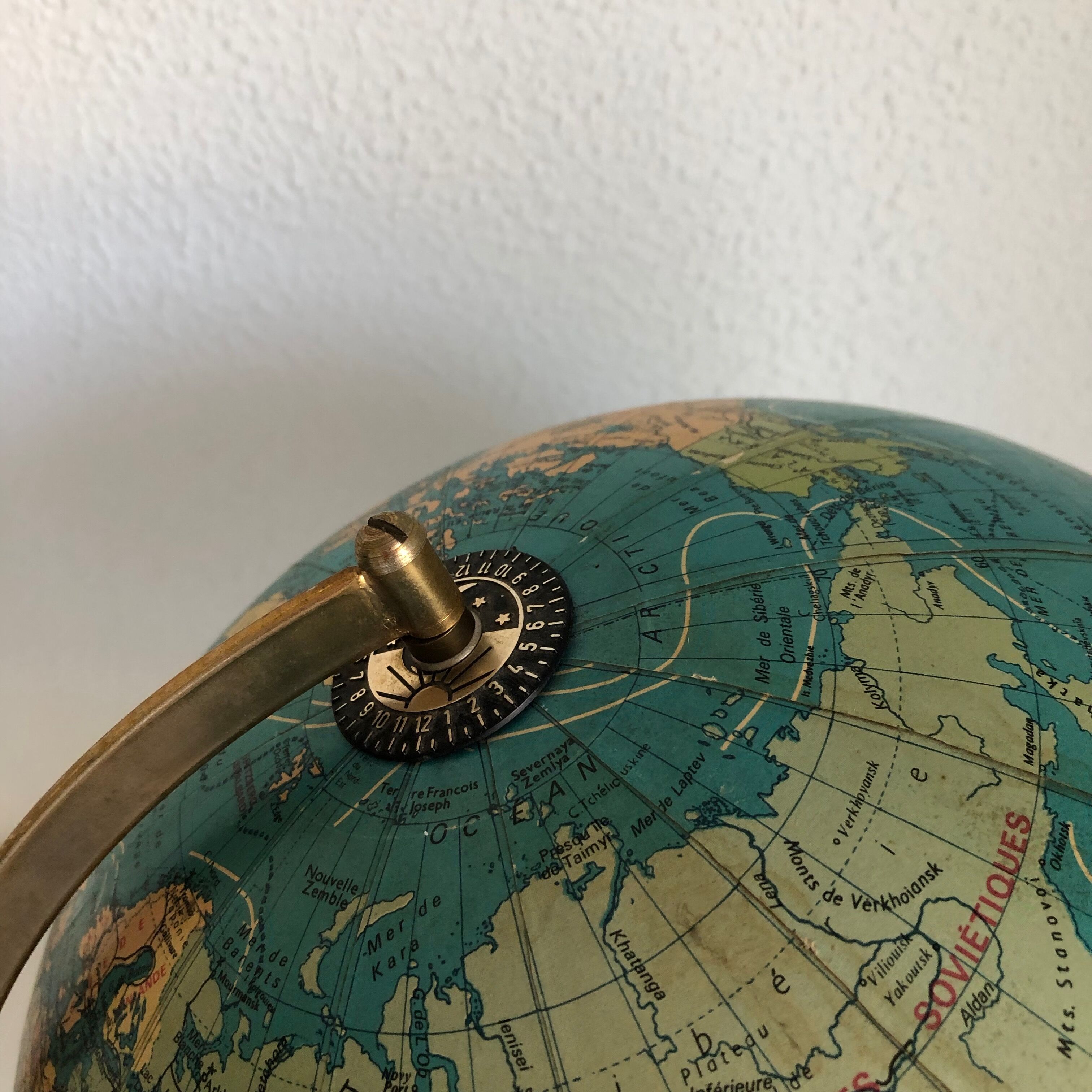 Globe terrestre PVC Taride 32cm vintage 1977