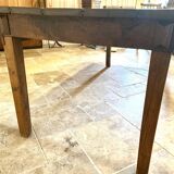 Farm table