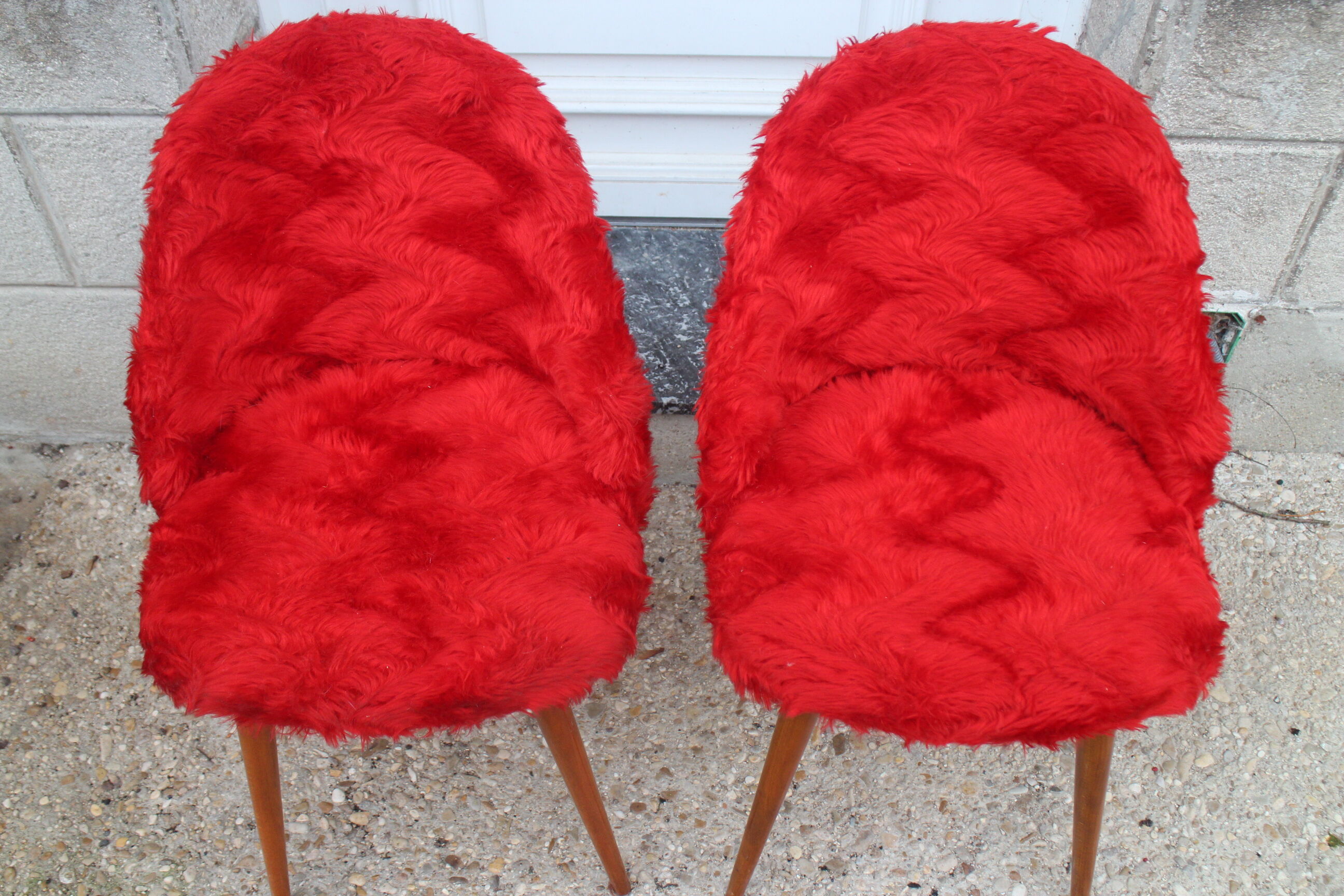 Moumoute chairs